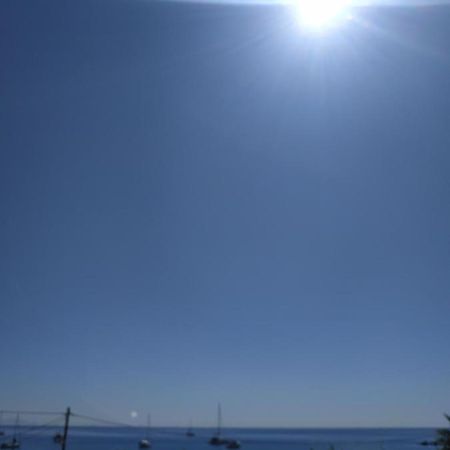 Παραθαλασσιο Στουντιο Μιχαλιας Sea View Studio Michalias Νουμερο 8 Agia Marina  エクステリア 写真