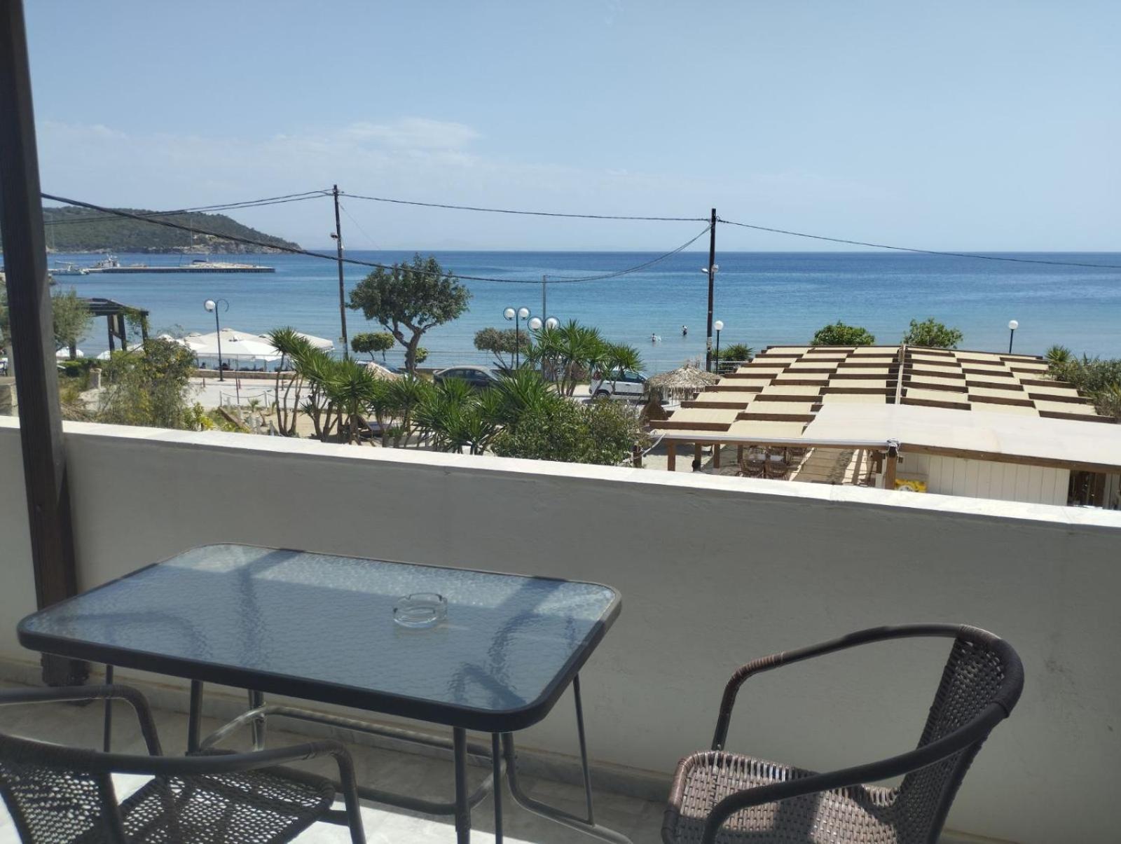 Παραθαλασσιο Στουντιο Μιχαλιας Sea View Studio Michalias Νουμερο 8 Agia Marina  エクステリア 写真